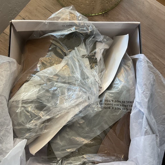 Nine West Olive Suede Wedge booties Gently Used Size 8 - Picture 7 of 7